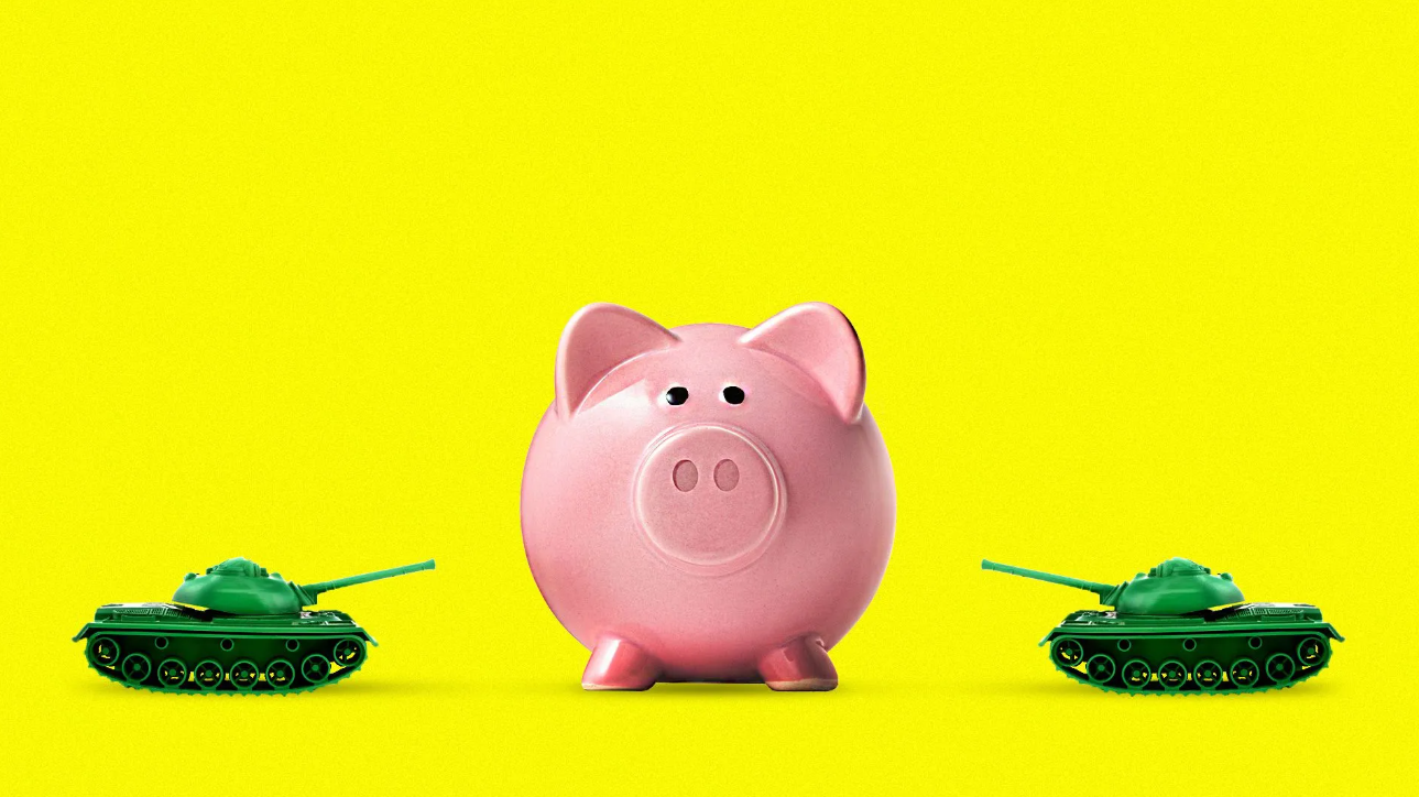 Pig with tanks